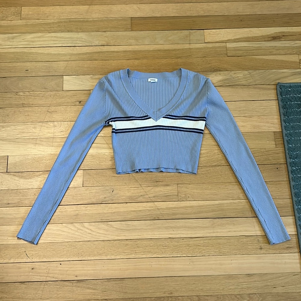 Garage, size small, blue and white